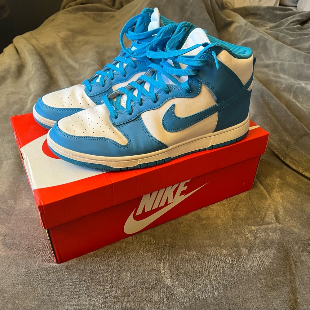 Nike dunk laser blue